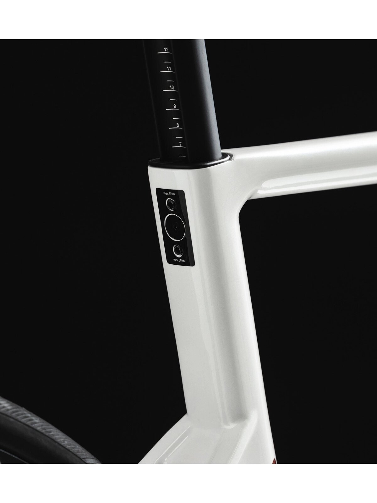 Basso Venta R / SHIMANO 105 Di2 2x12 / Microtech MCT Disc / Pearl White / plento dviratis (28") 1 Basso Venta R / SHIMANO 105 Di2 2x12 / Microtech MCT Disc / Pearl White / plento dviratis (28") 1