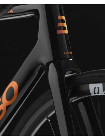Basso Venta R / SHIMANO 105 Di2 2x12 / Microtech MCT Disc / Magma Black / plento dviratis (28")