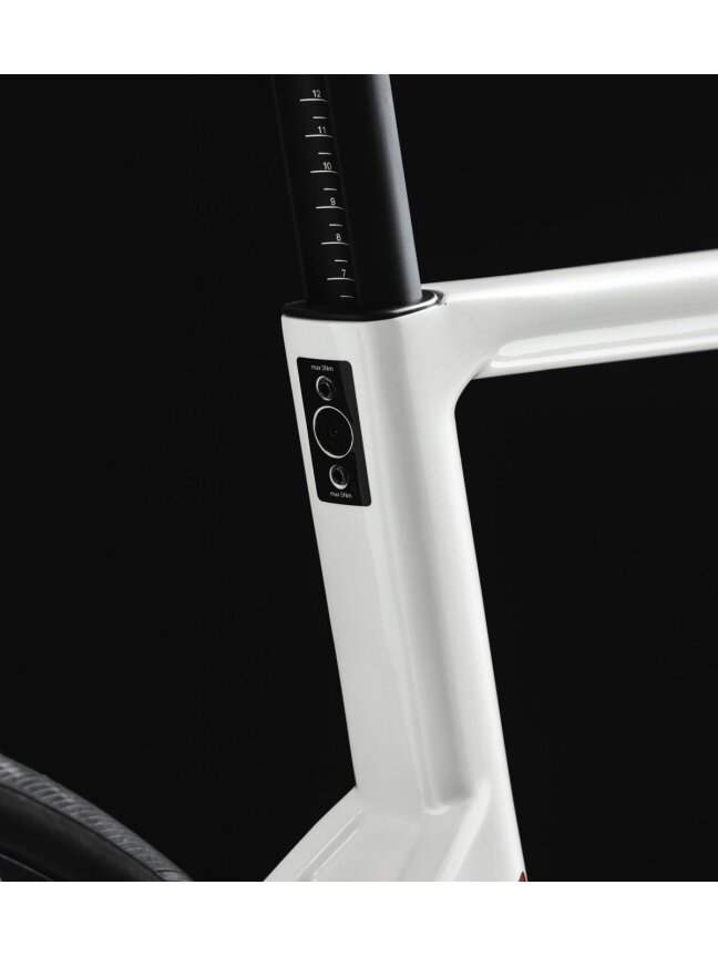 Basso Venta R / SHIMANO 105 Di2 2x12 / Microtech MCT Disc / Pearl White / plento dviratis (28") 1 Basso Venta R / SHIMANO 105 Di2 2x12 / Microtech MCT Disc / Pearl White / plento dviratis (28") 1