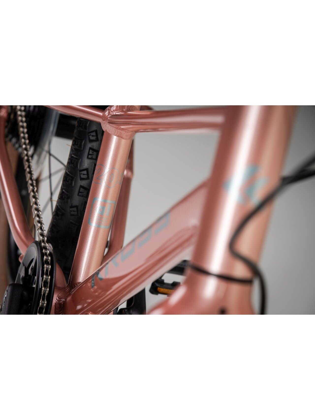KROSS Liftie 20 X MY26 / Pink-Grey Gloss / lengvas vaikiškas dviratis (20") 14 KROSS Liftie 20 X MY26 / Pink-Grey Gloss / lengvas vaikiškas dviratis (20") 14