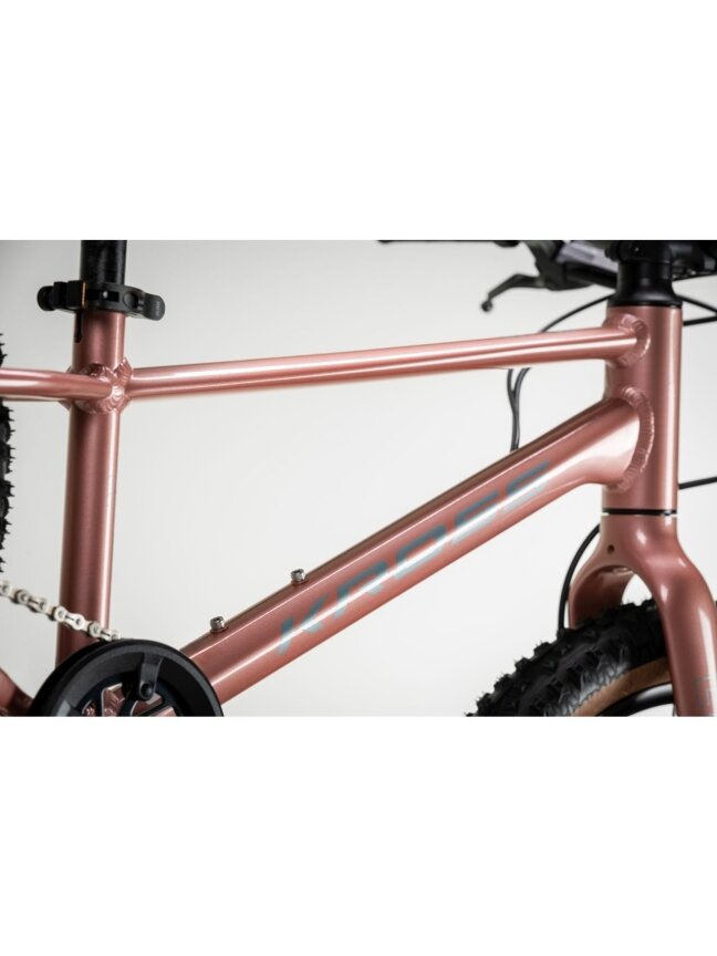 KROSS Liftie 20 X MY26 / Pink-Grey Gloss / lengvas vaikiškas dviratis (20") 18 KROSS Liftie 20 X MY26 / Pink-Grey Gloss / lengvas vaikiškas dviratis (20") 18