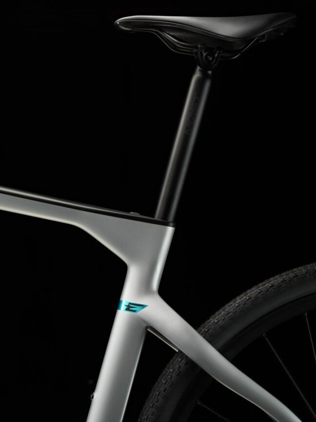Pinarello Nytro Gravel E5 Disc / SRAM Rival XPLR AXS 1x12 / Fulcrum Rapid Red 900 / Saturn Silver / el. Gravel dviratis (28") 3 Pinarello Nytro Gravel E5 Disc / SRAM Rival XPLR AXS 1x12 / Fulcrum Rapid Red 900 / Saturn Silver / el. Gravel dviratis (28") 3