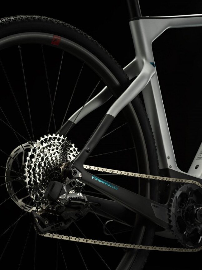 Pinarello Nytro Gravel E5 Disc / SRAM Rival XPLR AXS 1x12 / Fulcrum Rapid Red 900 / Saturn Silver / el. Gravel dviratis (28") 7 Pinarello Nytro Gravel E5 Disc / SRAM Rival XPLR AXS 1x12 / Fulcrum Rapid Red 900 / Saturn Silver / el. Gravel dviratis (28") 7